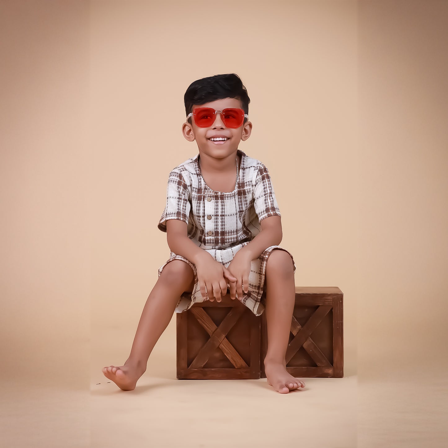 Off-White Textured co-ords for Boys